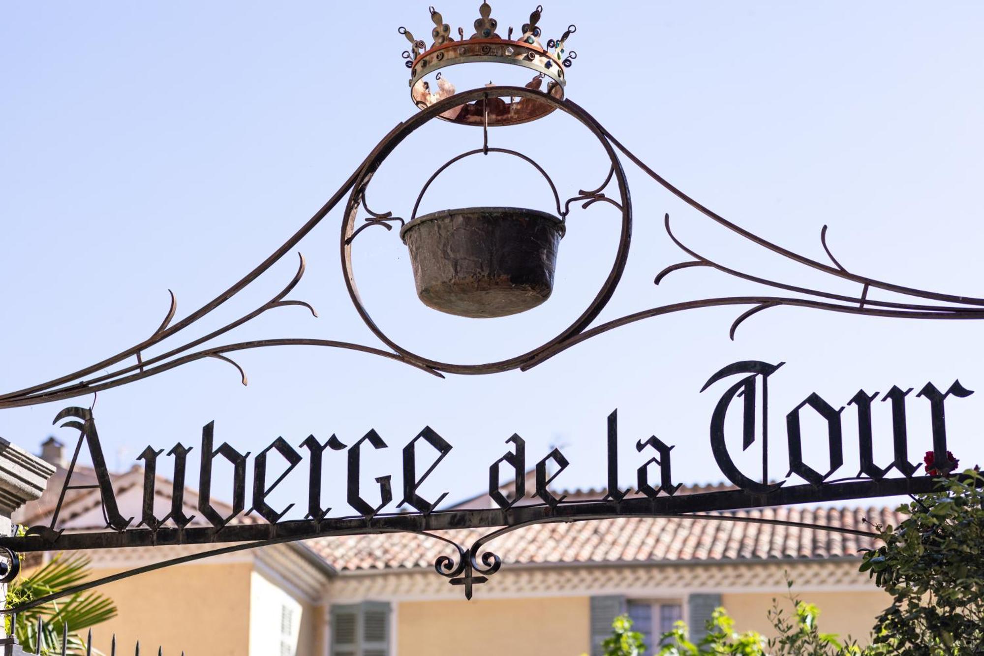 Auberge de la Tour Aups Exterior foto