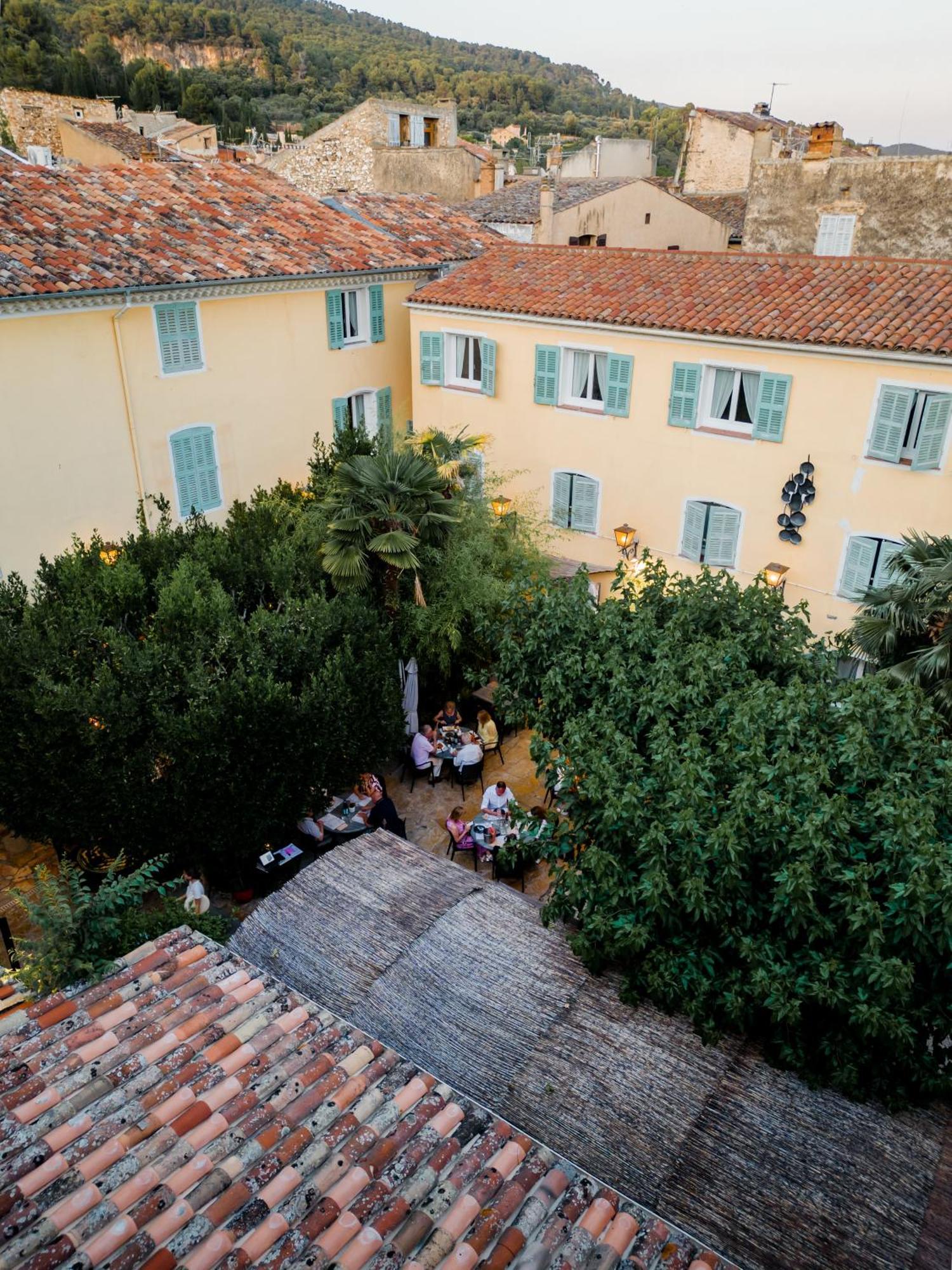 Auberge de la Tour Aups Exterior foto